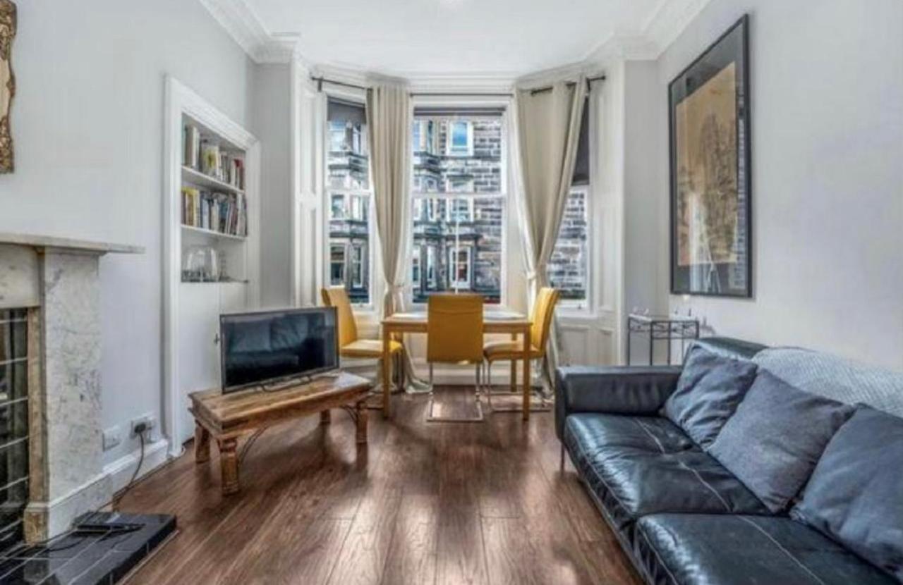 Spacious & Comfortable 3 Bedroom Apartment - Near City Centre - Free Parking Available - Sleeps Up To 5 Guests Edinburgh Eksteriør billede