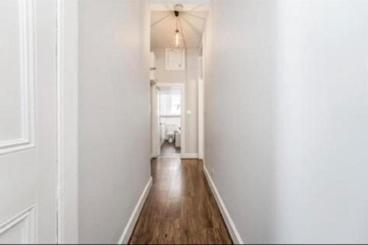 Spacious & Comfortable 3 Bedroom Apartment - Near City Centre - Free Parking Available - Sleeps Up To 5 Guests Edinburgh Eksteriør billede